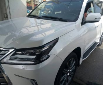 Lexus LX 570 2017 - Cần bán Lexus LX 570 - 2017, màu trắng, nhập khẩu nguyên chiếc, giấy tờ hợp pháp