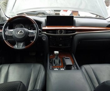 Lexus LX 570 2018 - Bán ô tô Lexus LX 570 đời 2018, màu đen, xe nhập khẩu nguyên chiếc, nguyên bản