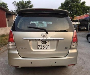 Toyota Innova G 2010 - Bán xe Toyota Innova G sản xuất 2010, màu bạc, số sàn