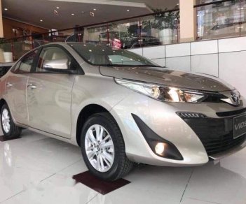 Toyota Vios  G  2018 - Bán Toyota Vios G sản xuất 2018, màu vàng, giá chỉ 606 triệu