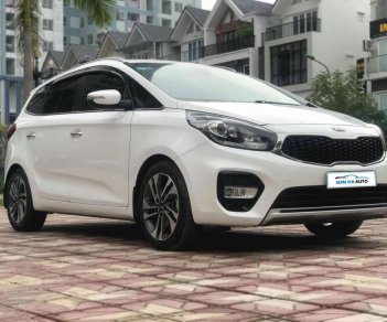 Kia Rondo 2.0 GAT 2017 - Bán ô tô Kia Rondo 2.0 GAT đời 2017, màu trắng, giá tốt