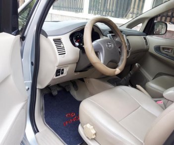 Toyota Innova 2.0E 2014 - Toyota Innova E 2014 form 2015, chính chủ bán