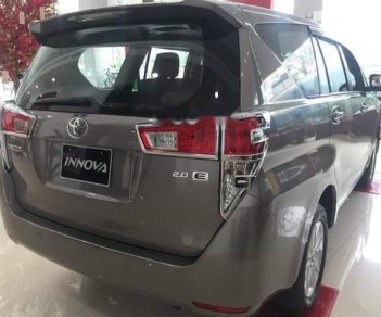 Toyota Innova 2018 - Bán Toyota Innova năm sản xuất 2018, màu xám giá cạnh tranh