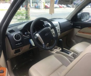 Ford Everest Limited 4x2 2011 - Bán ô tô Ford Everest Limited 4x2 năm sản xuất 2011, màu bạc giá thỏa thuận, Hotline 0901267855