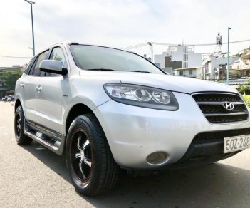 Hyundai Santa Fe V6 2.7 2008 - Santafe 2008 7 chỗ, hai cau hàng full cao cấp đủ đồ chơi, màu bạc, số tự động 6 cấp, 8 túi khí an toàn