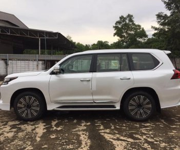 Lexus LX 570 2018 - Cần bán Lexus LX 570S Supersport đời 2018, màu trắng, nhập khẩu nguyên chiếc rất đẹp