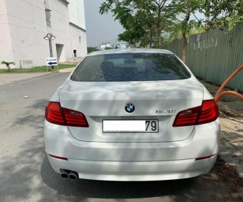 BMW 5 Series 520i 2015 - Bán BMW 520i 2015 bản đủ cốp điện cửa hít, xe đẹp không lỗi bao kiểm tra hãng