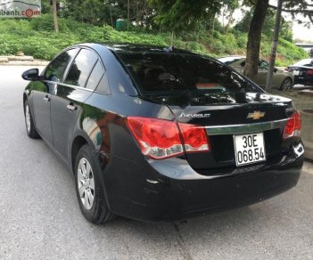 Chevrolet Cruze LS 1.6 MT 2010 - Bán Chevrolet Cruze LS 1.6 MT sản xuất 2010, màu đen chính chủ, giá tốt