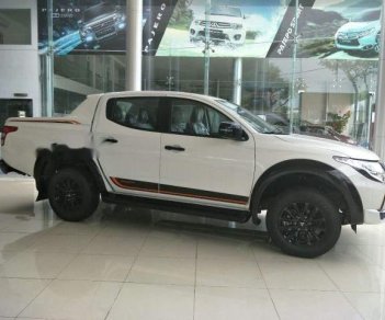 Mitsubishi Triton 2018 - Cần bán xe Mitsubishi Triton năm sản xuất 2018, màu trắng, xe nhập