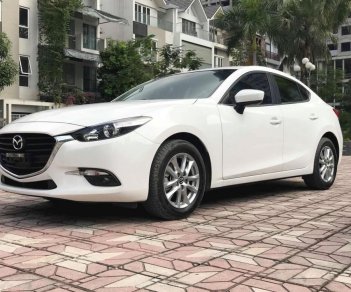 Mazda 3 1.5AT  2017 - Bán Mazda 3 1.5AT FL 2017 sedan trắng