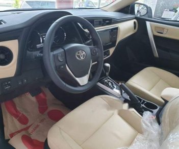 Toyota Corolla altis  1.8G   2018 - Cần bán xe Toyota Corolla Altis 1.8G năm 2018, màu trắng  