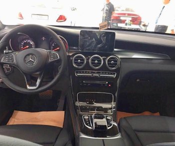 Mercedes-Benz GLC-Class GLC200 2018 - Bán Mercedes GLC200 đời 2018 mới, đủ màu, giao xe toàn quốc