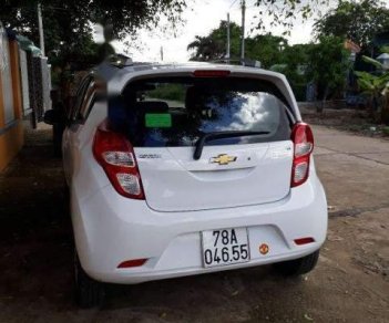 Chevrolet Spark   2018 - Cần bán gấp Chevrolet Spark năm 2018, màu trắng