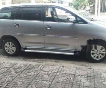 Toyota Innova G MT 2012 - Gia đình cần bán xe Innova 2012 G xịn số sàn, xe còn mới