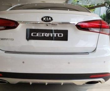 Kia Cerato   1.6 AT 2018 - Bán ô tô Kia Cerato sản xuất 2018, màu trắng, nhập khẩu, giá tốt