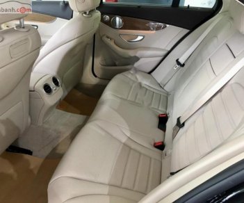 Mercedes-Benz C class C250 Exclusive 2018 - Cần bán xe Mercedes C250 Exclusive sản xuất 2018, màu đen