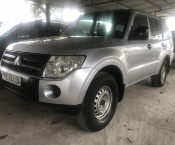 Mitsubishi Pajero 3.0 2008 - Bán xe Mitsubishi Pajero đời 2008 màu bạc, giá chỉ 355 triệu, nhập khẩu nguyên chiếc