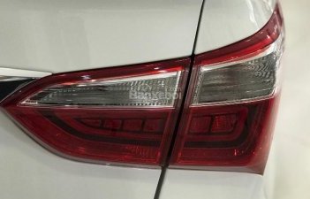 Hyundai Grand i10 2018 - Bán xe i10 bản thiếu màu trắng, hỗ trợ đăng kí Grab toàn bộ