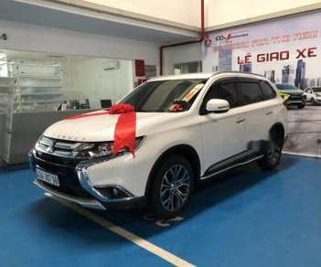 Mitsubishi Outlander 2.0 CVT 2018 - Bán Mitsubishi Outlander 2.0 CVT sản xuất 2018, màu trắng, 807.5tr