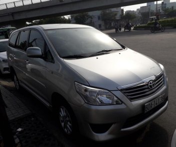 Toyota Innova 2.0E 2014 - Bán xe Toyota Innova 2.0E 2014 số sàn, giá 535 triệu