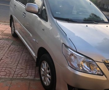 Toyota Innova 2.0E 2013 - Bán xe Toyota Innova 2.0E năm sản xuất 2013, màu bạc