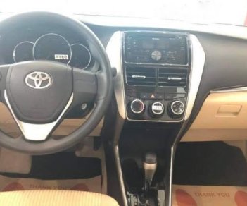 Toyota Vios E 2018 - Bán Toyota Vios E năm sản xuất 2018, màu trắng, giá 554tr