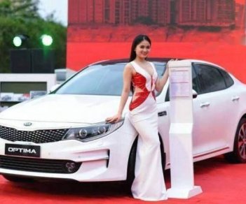 Kia Optima 2.0 AT 2018 - Bán xe Kia Optima 2.0 AT đời 2018, màu trắng, giá chỉ 772 triệu