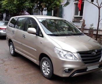 Toyota Innova 2014 - Bán Toyota Innova đời 2014, màu vàng, giá tốt