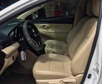Toyota Vios E 2016 - Bán Vios 2016, màu trắng số sàn, trả góp, giá tốt