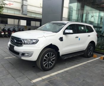 Ford Everest Titanium 2.0L 4x2 AT 2018 - Bán Ford Everest Titanium 2.0L 4x2 AT sản xuất năm 2018, màu trắng, xe nhập