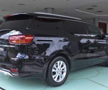 Kia Sedona  Luxury 2018 - Bán xe Kia Sedona Luxury sản xuất năm 2018, màu đen, mới 100%