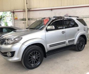 Toyota Fortuner 2015 - Bán Toyota Fortuner sản xuất năm 2015, màu bạc  