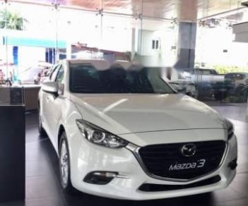 Mazda 3   SD 1.5 Facelif 2018 - Cần bán Mazda 3 SD 1.5 Facelif năm 2018, màu trắng, mới 100%