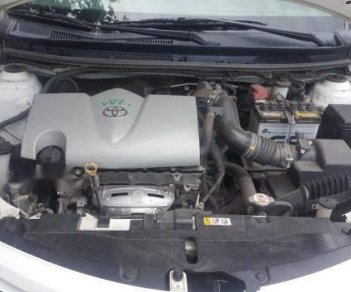 Toyota Vios  E 2.5MT CVT 2016 - Bán ô tô Toyota Vios E 2.5MT CVT sản xuất năm 2016, màu trắng 