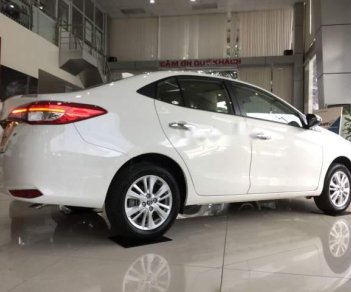 Toyota Vios 2018 - Bán Toyota Vios 2018, màu trắng, giá chỉ 601 triệu