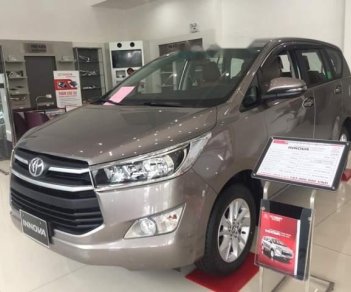 Toyota Innova 2018 - Bán Toyota Innova năm sản xuất 2018, màu xám giá cạnh tranh