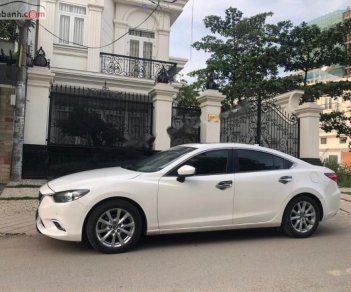 Mazda 6 2.0 AT 2015 - Bán ô tô Mazda 6 2.0 AT sản xuất năm 2015, màu trắng chính chủ