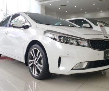 Kia Cerato   1.6 AT 2018 - Bán ô tô Kia Cerato sản xuất 2018, màu trắng, nhập khẩu, giá tốt