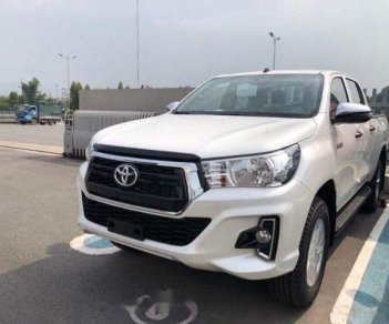 Toyota Hilux 2.4E AT 2018 - Bán Toyota Hilux 2.4E AT năm 2018, màu trắng, giá tốt