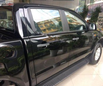 Ford Ranger XLS 2.2L 4x2 AT 2018 - Cần bán xe Ford Ranger XLS 2.2L 4x2 AT năm sản xuất 2018, màu đen, xe nhập giá cạnh tranh