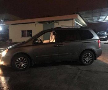 Kia Carnival 2.7 MT 2010 - Bán Kia Carnival 2.7 MT sản xuất 2010, xe nhập, giá tốt