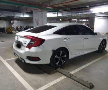 Honda Civic 1.5 Tubor   2017 - Cần bán Honda Civic 1.5 Tubor đời 2017, màu trắng, nhập khẩu chính chủ, giá 880tr