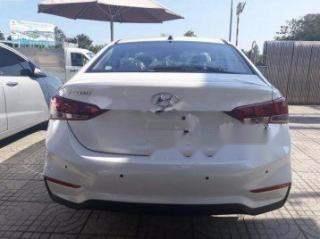 Hyundai Accent 2018 - Bán Hyundai Accent đời 2019, màu trắng, giá chỉ 425 triệu