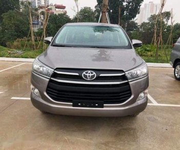 Toyota Innova 2018 - Bán Toyota Innova sản xuất năm 2018, màu nâu, 771 triệu