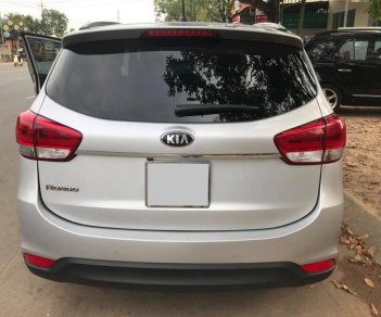 Kia Rondo 2.0AT 2017 - Cần bán xe Kia Rondo 2017 số tự động, màu bạc