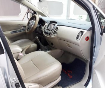 Toyota Innova 2.0E 2014 - Toyota Innova E 2014 form 2015, chính chủ bán