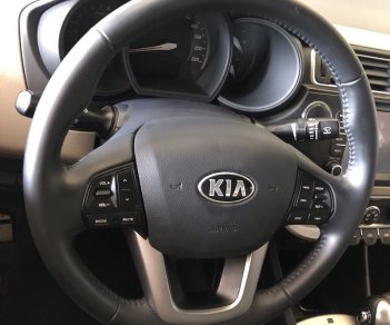 Kia Rio AT 2016 - Bán xe Kia Rio năm sản xuất 2016, màu trắng, xe nhập