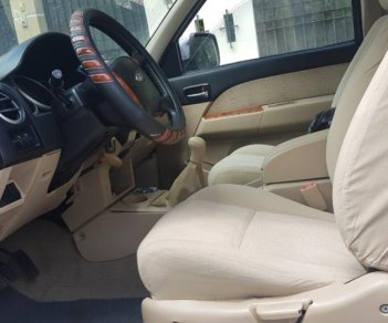 Ford Everest 2009 - Bán xe Ford Everest 7 chỗ màu hồng phấn, sx năm 2009, số sàn, máy dầu