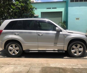 Suzuki Grand vitara AWD 2011 - Bán ô tô Suzuki Grand Vitara AWD năm 2011, màu bạc, xe nhập Japan 100%