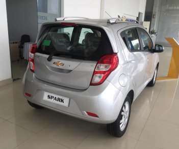 Chevrolet Spark Lt 2018 - Bán Chevrolet Spark - Giá cực ưu đãi trong tháng 11, vay trả góp lên tới 85%, hỗ trợ làm thủ tục lăn bánh. LH 0964.280.769